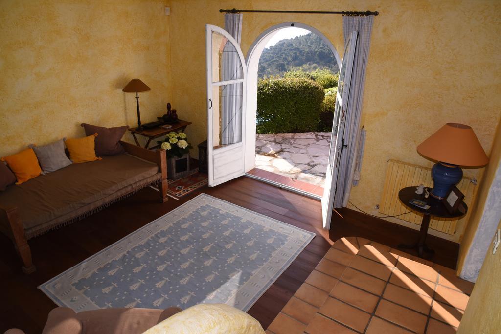 エズ Le Mas De L'Aighetta Bed & Breakfast エクステリア 写真